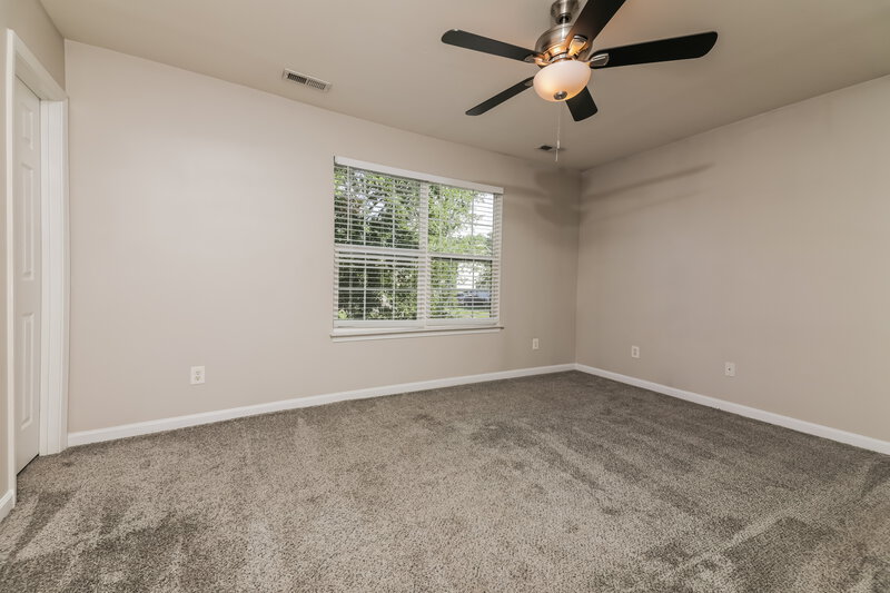 1,925/Mo, 248 N Weststone Blvd Fuquay Varina, NC 27526 Main Bedroom View