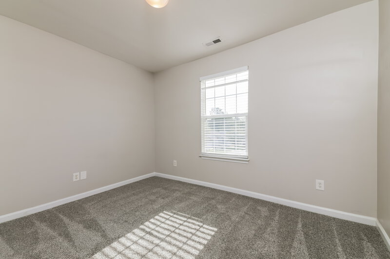 1,925/Mo, 248 N Weststone Blvd Fuquay Varina, NC 27526 Bedroom View