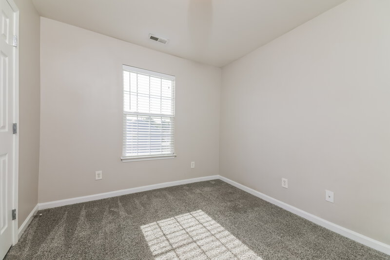 1,925/Mo, 248 N Weststone Blvd Fuquay Varina, NC 27526 Bedroom View 2