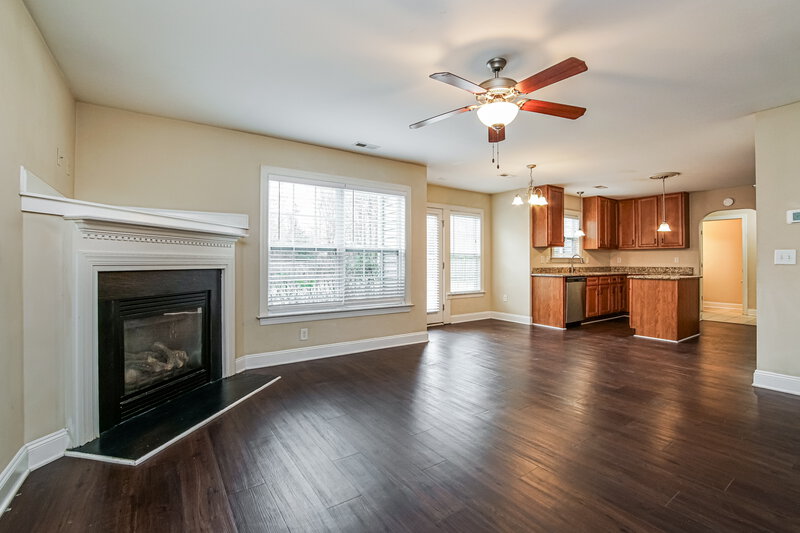 2,075/Mo, 601 Monterey Pine Dr Fuquay Varina, NC 27526 Living Room View