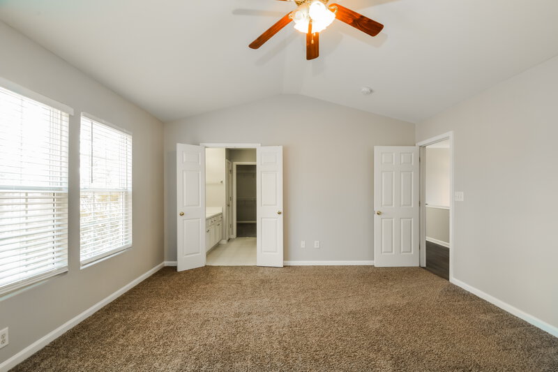 2,100/Mo, 5263 Little Sandy Dr Raleigh, NC 27616 Main Bedroom View