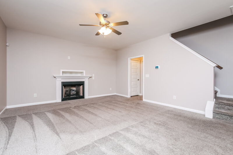 1,955/Mo, 1253 Braemar Highland Dr Zebulon, NC 27597 Living Room View