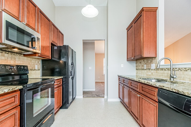 2,240/Mo, 430 Woodchase Green Dr Fuquay Varina, NC 27526 Kitchen View
