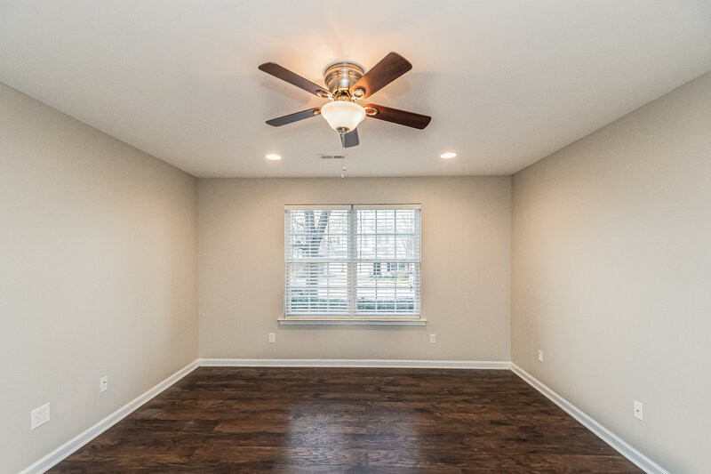 2,240/Mo, 430 Woodchase Green Dr Fuquay Varina, NC 27526 Main Bedroom View