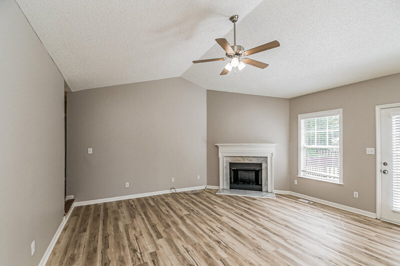 1,815/Mo, 1012 S Willhaven Dr Fuquay Varina, NC 27526 Living Room View