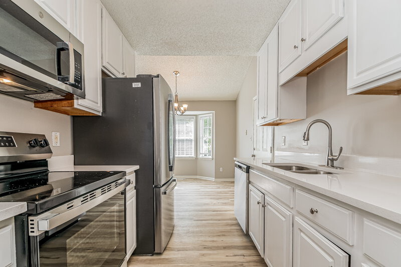 1,815/Mo, 1012 S Willhaven Dr Fuquay Varina, NC 27526 Kitchen View 2