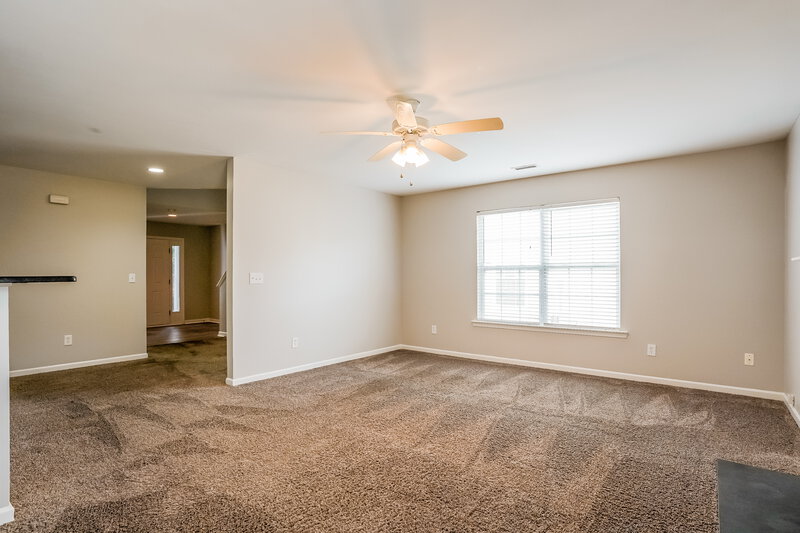 1,945/Mo, 1546 Pebble Ridge Dr Raleigh, NC 27610 Living Room View