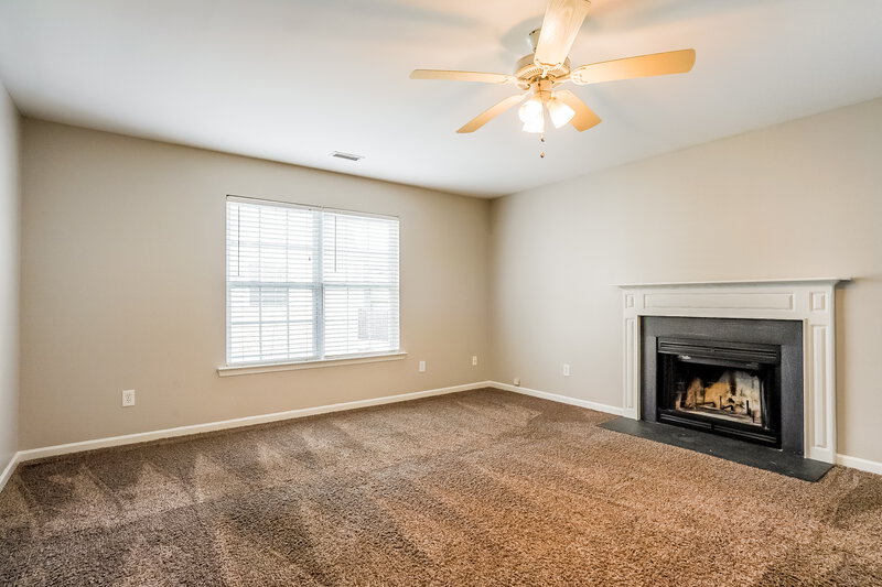 1,945/Mo, 1546 Pebble Ridge Dr Raleigh, NC 27610 Living Room View 2