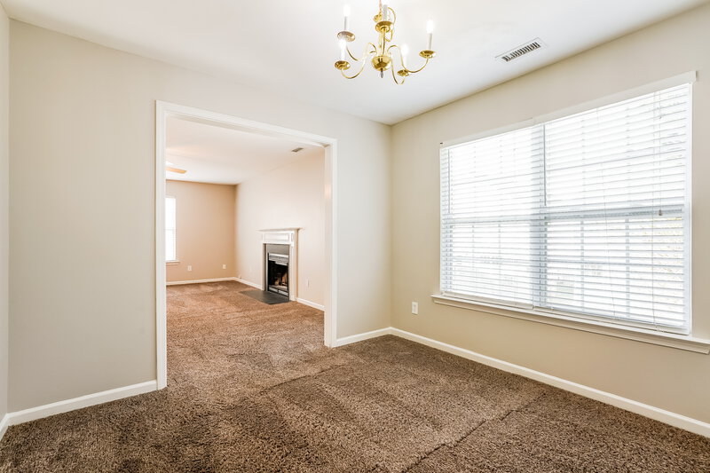1,945/Mo, 1546 Pebble Ridge Dr Raleigh, NC 27610 Dining Room View