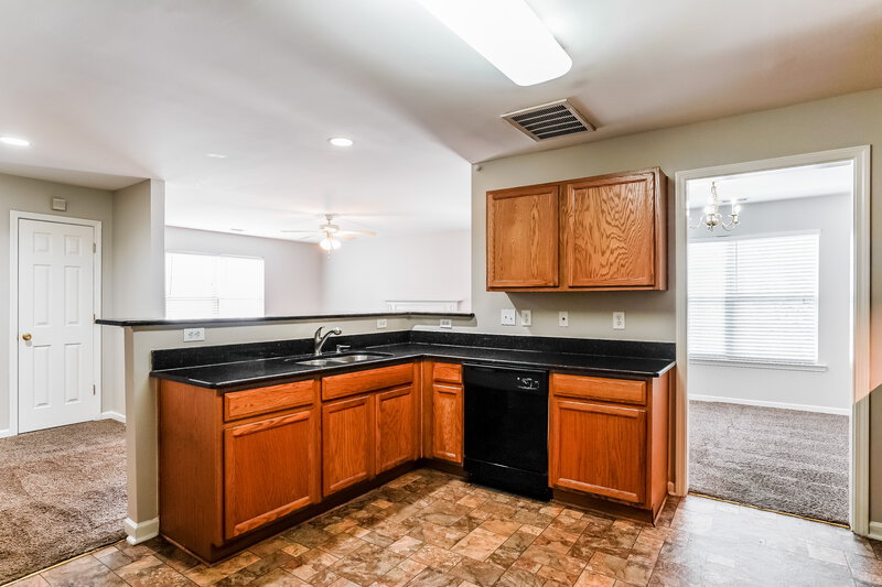 1,945/Mo, 1546 Pebble Ridge Dr Raleigh, NC 27610 Kitchen View