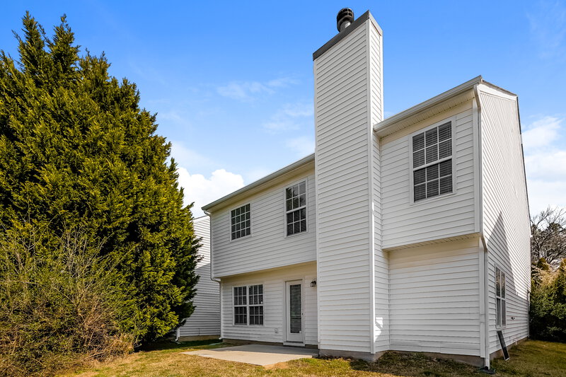 1,945/Mo, 1546 Pebble Ridge Dr Raleigh, NC 27610 Rear View