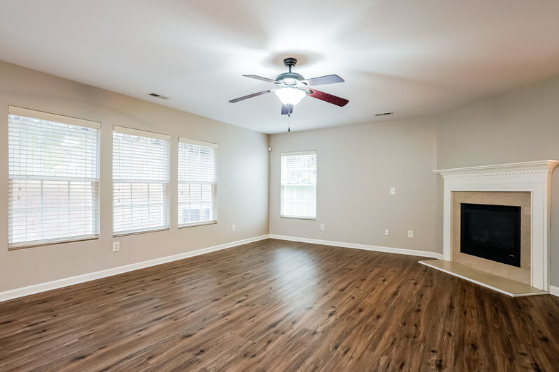 1,940/Mo, 120 Smart Ct Clayton, NC 27520 Living Room View