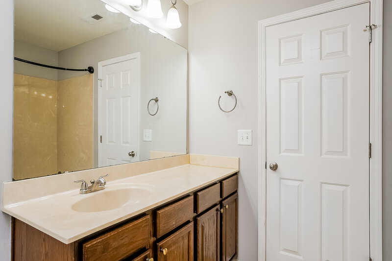 1,940/Mo, 120 Smart Ct Clayton, NC 27520 Bathroom View