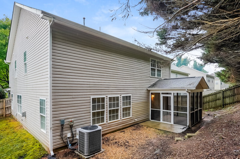 1,940/Mo, 120 Smart Ct Clayton, NC 27520 Rear View