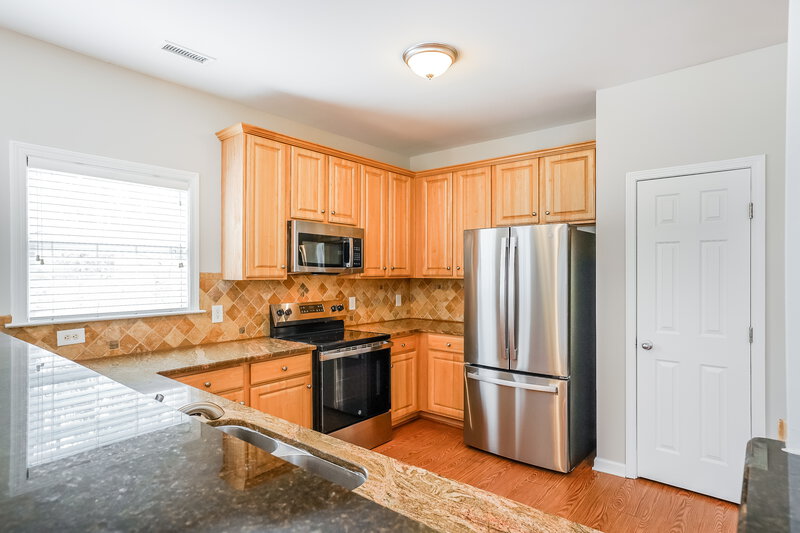 1,930/Mo, 180 Willowbrook Cir Clayton, NC 27527 Misc View 5