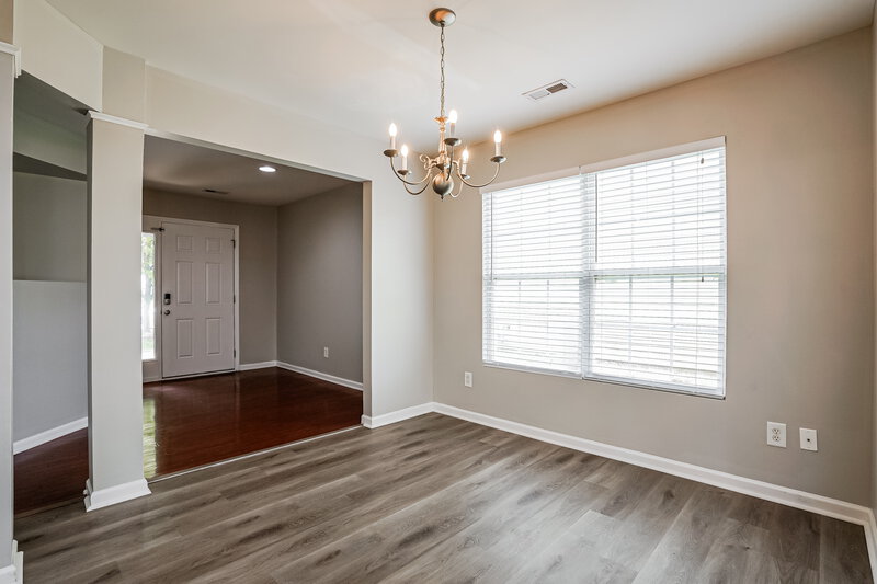1,995/Mo, 3783 Burtons Barn St Raleigh, NC 27610 Dining Room View