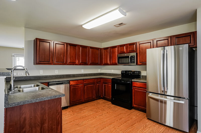 1,995/Mo, 3783 Burtons Barn St Raleigh, NC 27610 Kitchen View