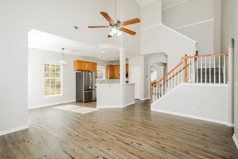 0/Mo, 802 Shefford Town Dr Rolesville, NC 27571 Living Room View 2