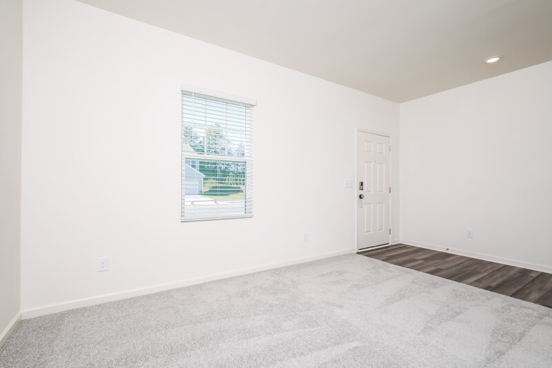 1,880/Mo, 756 Shepards Rock Dr Zebulon, NC 27597 Living Room View 2