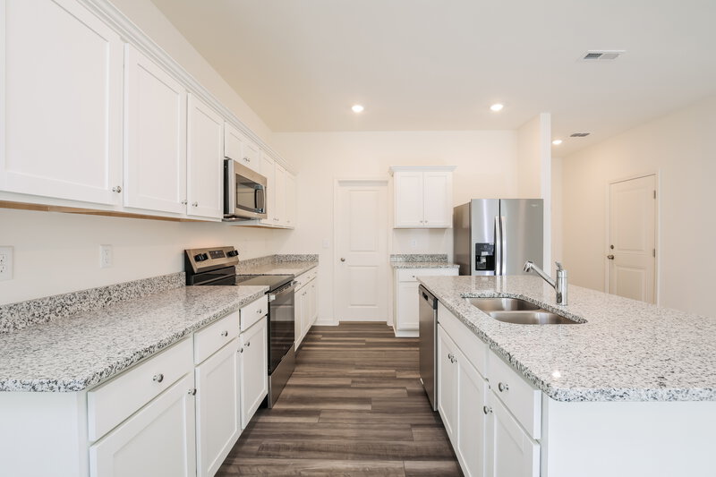 1,905/Mo, 292 Babbling Brook Dr Clayton, NC 27520 Kitchen View 2