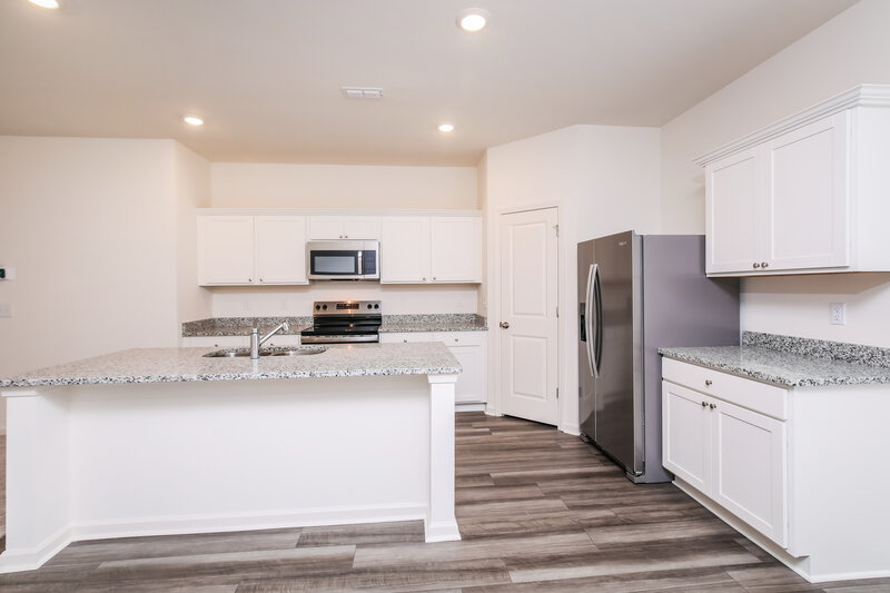 2,090/Mo, 769 Shepard Rock Dr Zebulon, NC 27597 Kitchen View