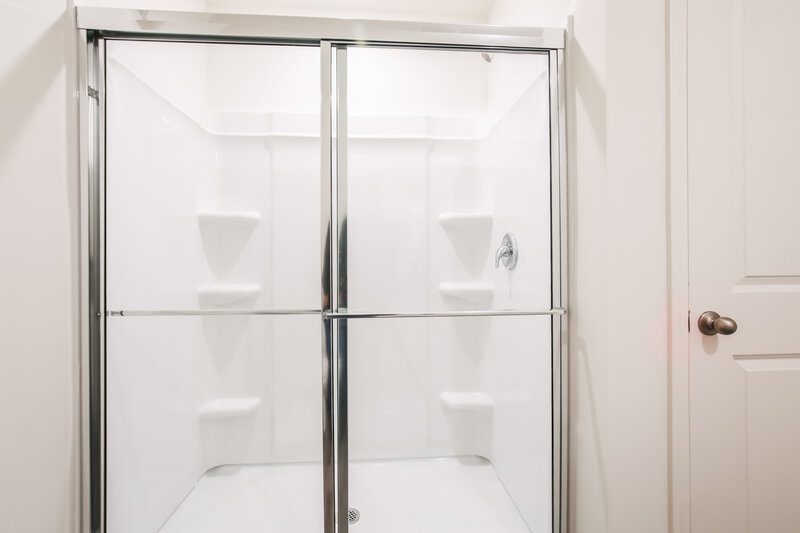 2,090/Mo, 769 Shepard Rock Dr Zebulon, NC 27597 Main Bathroom View 2