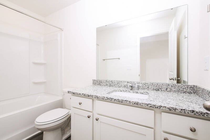 2,090/Mo, 769 Shepard Rock Dr Zebulon, NC 27597 Bathroom View