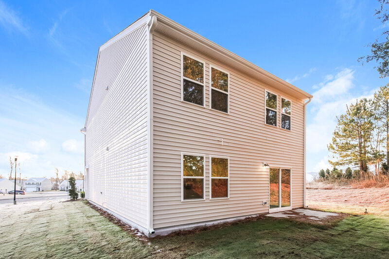 2,090/Mo, 769 Shepard Rock Dr Zebulon, NC 27597 Rear View