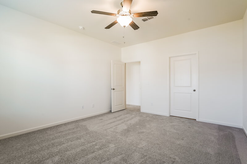 1,920/Mo, 752 Shepards Rock Dr Zebulon, NC 27597 Main Bedroom View 2