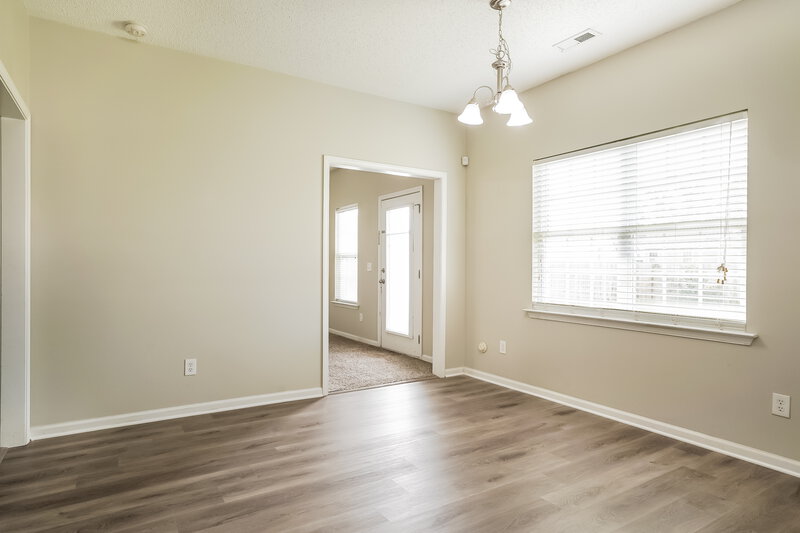 1,750/Mo, 5344 Carnelian Dr Raleigh, NC 27610 Dining Room View