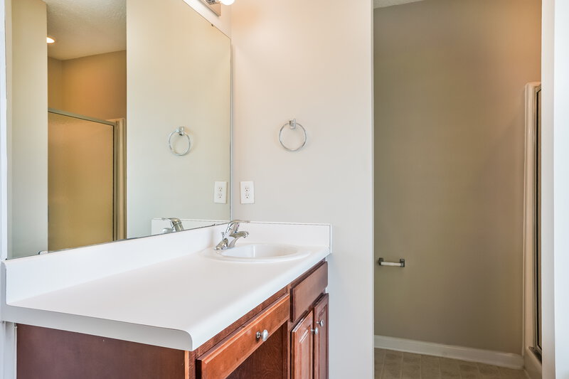 1,750/Mo, 5344 Carnelian Dr Raleigh, NC 27610 Bathroom View