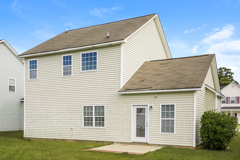 1,750/Mo, 5344 Carnelian Dr Raleigh, NC 27610 Rear View