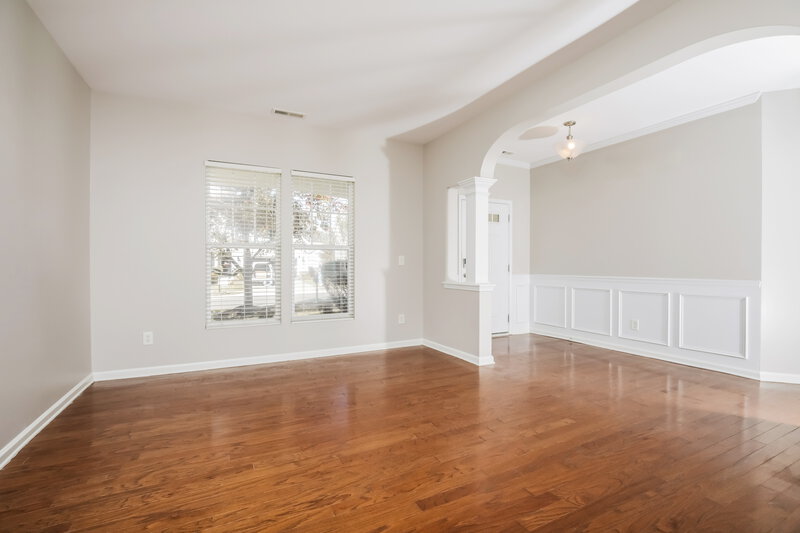 1,890/Mo, 3215 Whispernut Ln Zebulon, NC 27597 Living Room View 3