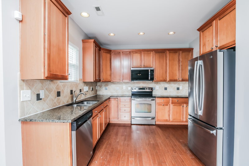 1,890/Mo, 3215 Whispernut Ln Zebulon, NC 27597 Kitchen View