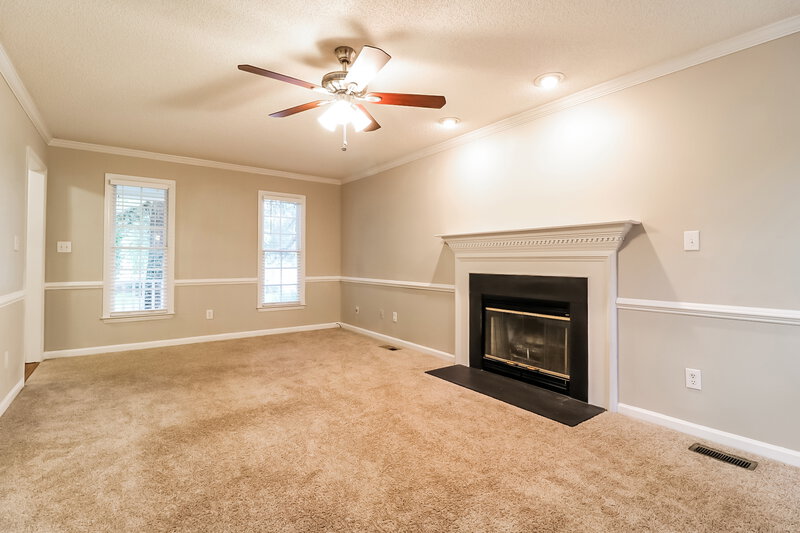 2,350/Mo, 1405 E Stonemason Dr Fuquay Varina, NC 27526 Living Room View
