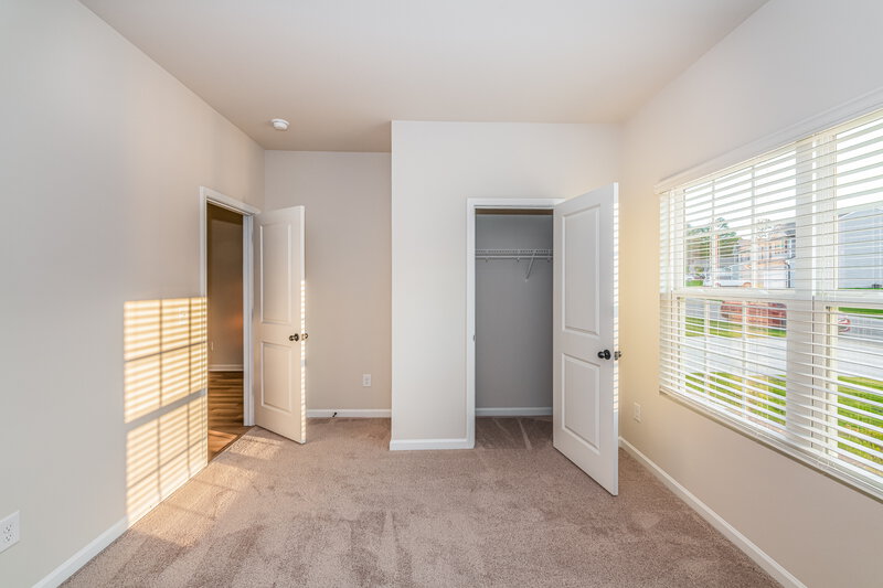 2,130/Mo, 90 Neuse Hollow Ct Clayton, NC 27527 Bedroom View 2
