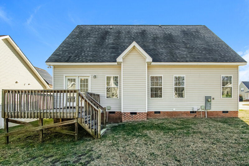 1,975/Mo, 3011 Watsonia Dr Zebulon, NC 27597 Rear View