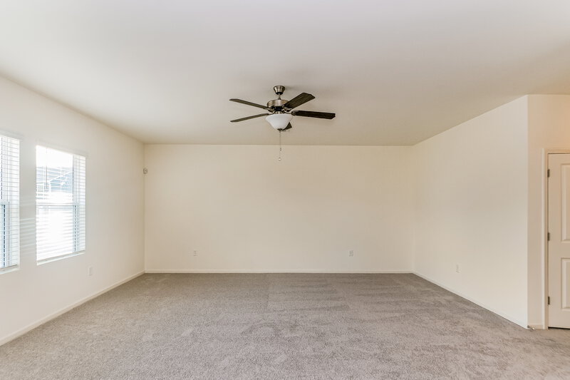 2,130/Mo, 223 Bedstone Way Clayton, NC 27520 Living Room View