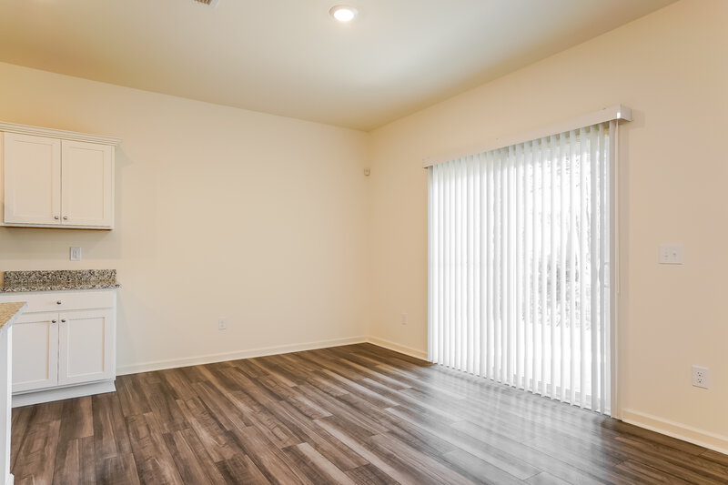 1,810/Mo, 745 Shepard Rock Dr Zebulon, NC 27597 Dining Room View