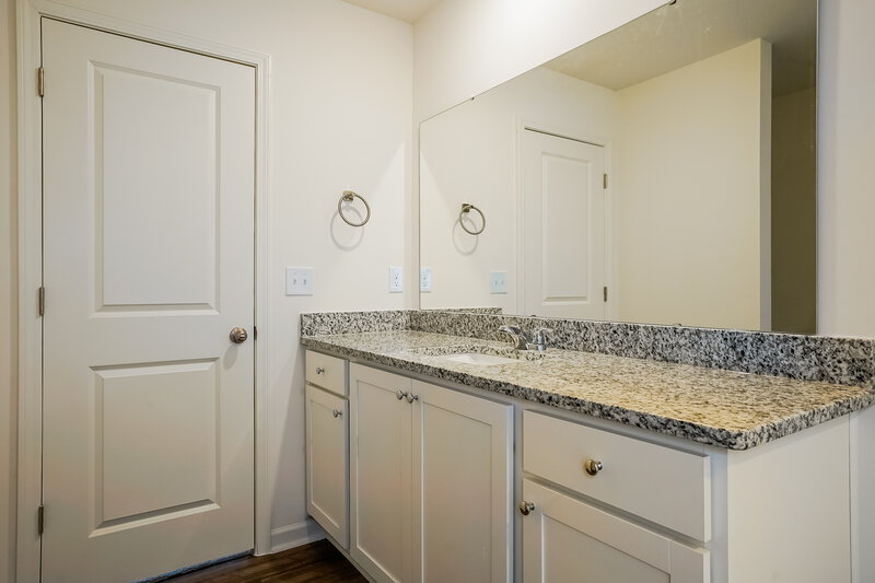 2,525/Mo, 1332 Solace Way Rolesville, NC 27571 Main Bathroom View 2