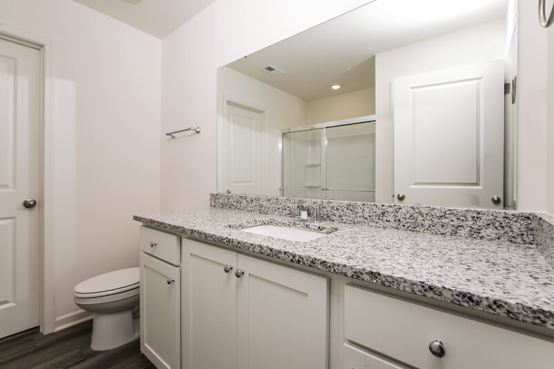 2,280/Mo, 1340 Solace Way Rolesville, NC 27571 Main Bathroom View