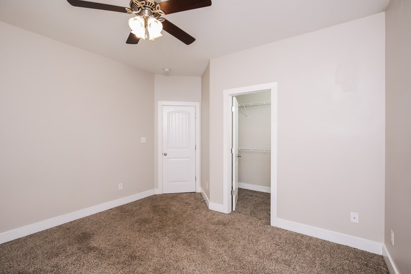 1,850/Mo, 19 Deer Lake Trl Wendell, NC 27597 Main Bedroom View 2