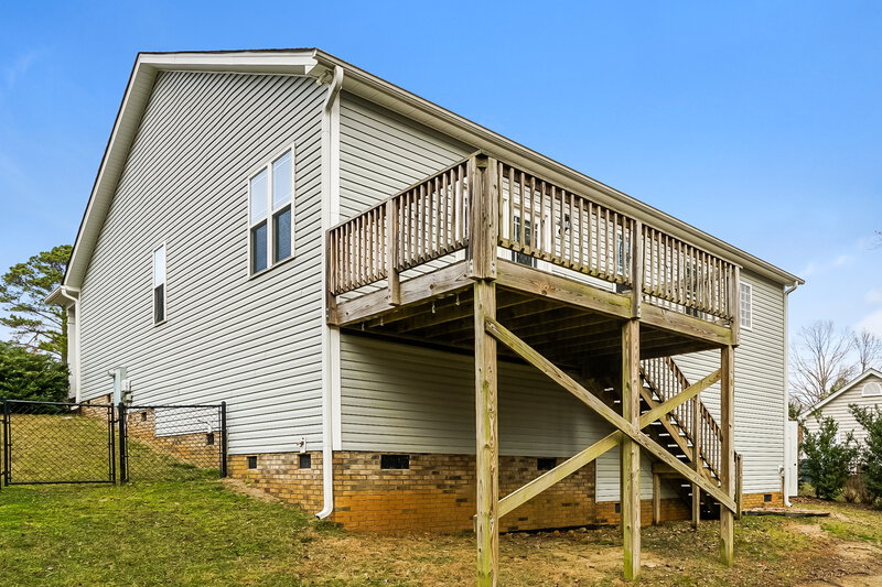 1,955/Mo, 19 Deer Lake Trl Wendell, NC 27597 Rear View