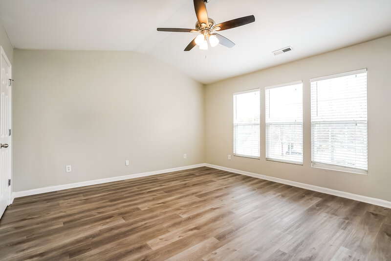 2,155/Mo, 2014 Gushing Dr Raleigh, NC 27610 Living Room View