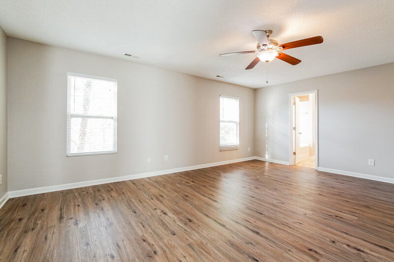 2,035/Mo, 43 Valleyfield Dr Clayton, NC 27527 Main Bedroom View