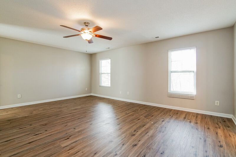 2,035/Mo, 43 Valleyfield Dr Clayton, NC 27527 Main Bedroom View 2