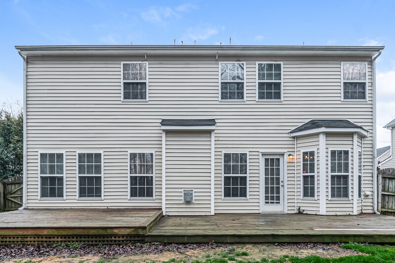 2,180/Mo, 1547 Cairo Way Fuquay Varina, NC 27526 Rear View