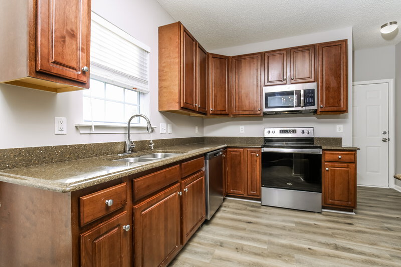 2,095/Mo, 6920 Spanglers Spring Way Raleigh, NC 27610 Kitchen View