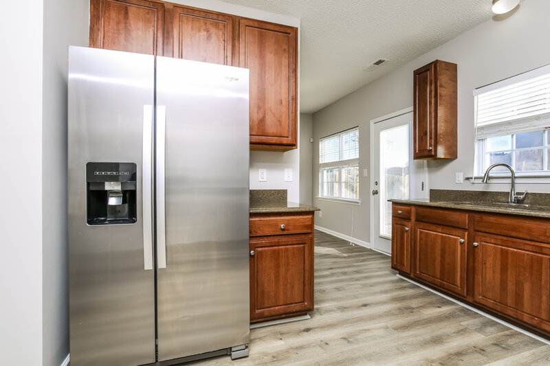 2,095/Mo, 6920 Spanglers Spring Way Raleigh, NC 27610 Kitchen View 2