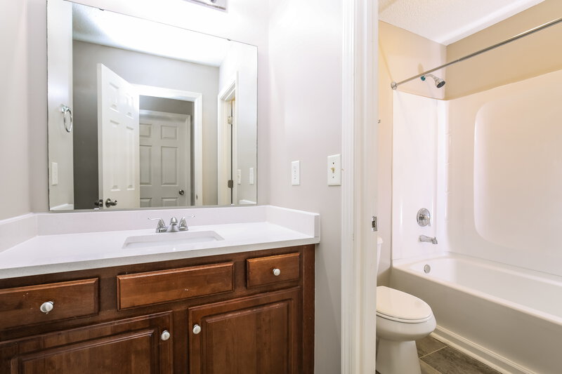 2,095/Mo, 6920 Spanglers Spring Way Raleigh, NC 27610 Bathroom View